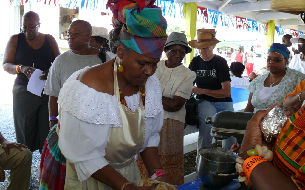 Louise Samuel shows how to make traditional horseshoe cookies.