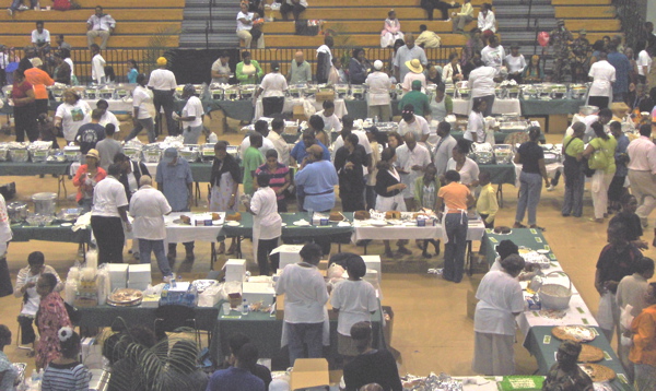 The crowd enjoys good food and good times Sunday at UVI's annual 'Afternoon on the Green.'