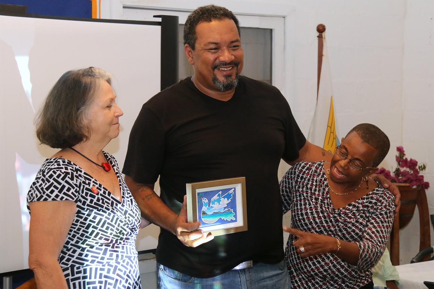 LaVelle Campbell accepts first Rotary Practice Peace Award