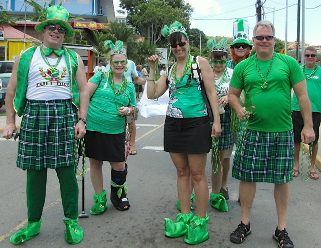 The Enighed Leprecahuns join in the fun.