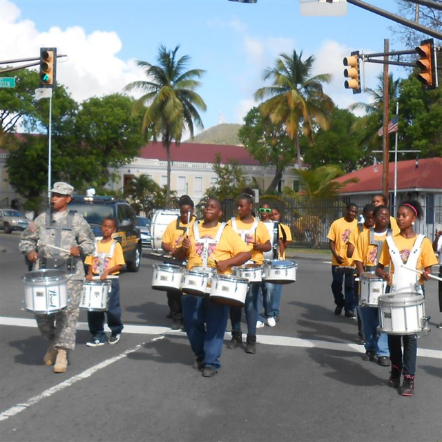 The Addelita Cancryn Junior High School Dynamic Innovations Drumline add oopmph to the race.