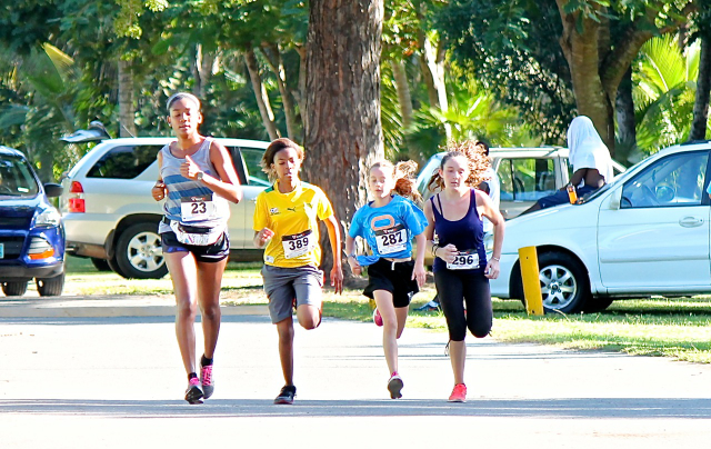 Montessori School students race toward the finish line.