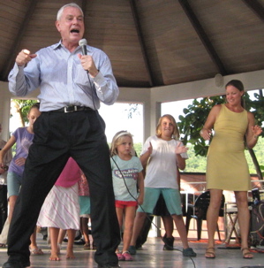 Pierre Dulaine leads Dancing Classroom students.