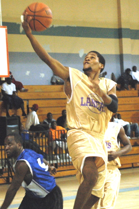 The Lakers’ Rashawn 'Rooster' Williams drives to the basket against Guidance.