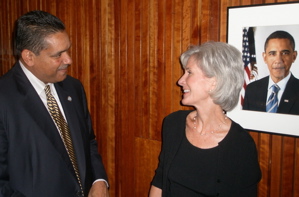 Gov. John deJongh Jr. meets with Secretary of Health and Human Services Kathleen Sebelius.