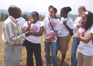 Francois Rusanganwa explains the horrors of Murambi to visiting teens from the Virgin Islands.