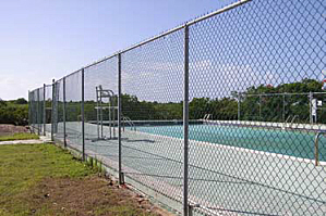 Vincent Mason Pool in 2004, before renovations.
