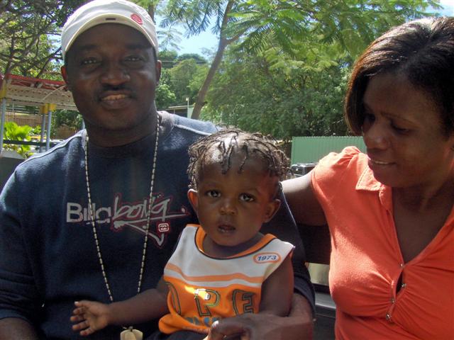 Young Shelby with parents, Lamarre Maignan and Florence Fontus.