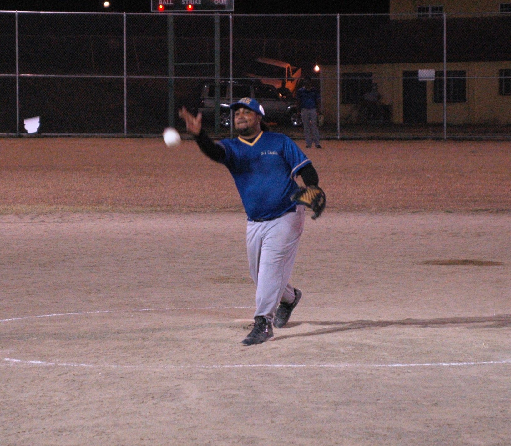 Set It Off ace Julio Carmona pitched his team to victory over a tough Diageo Hummers squad.