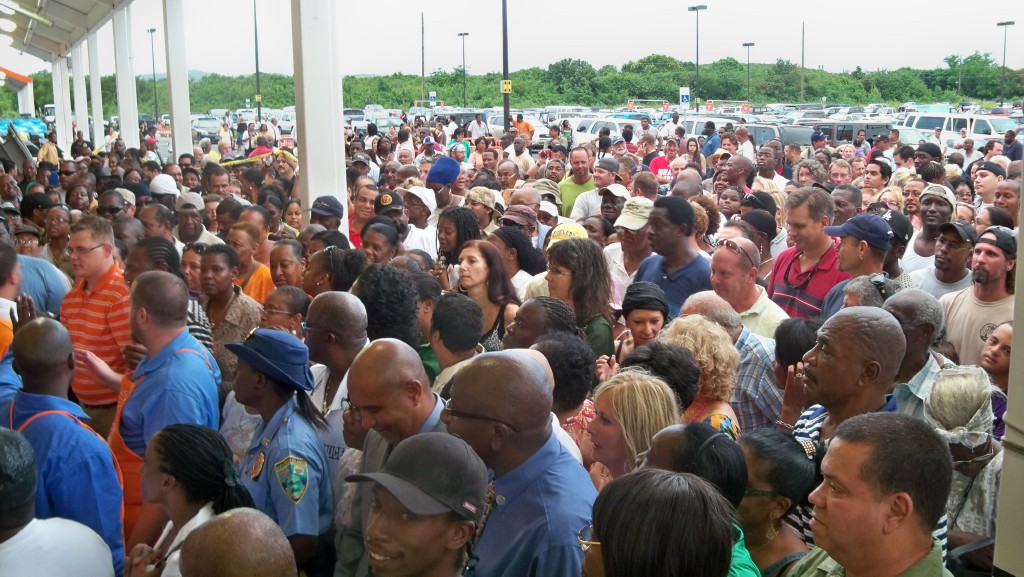 More than a thousand Crucians were on hand for the grand opening.