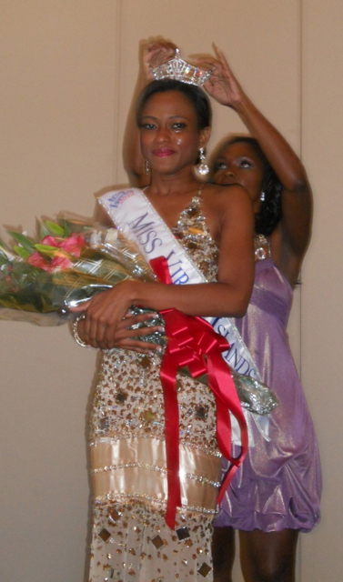 Aniska Tonge is crowned Miss Virgin Islands.