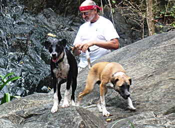 The late Chris Angel with Zja-Zja and Phineas (Elsa Angel photo courtesy of TPL).