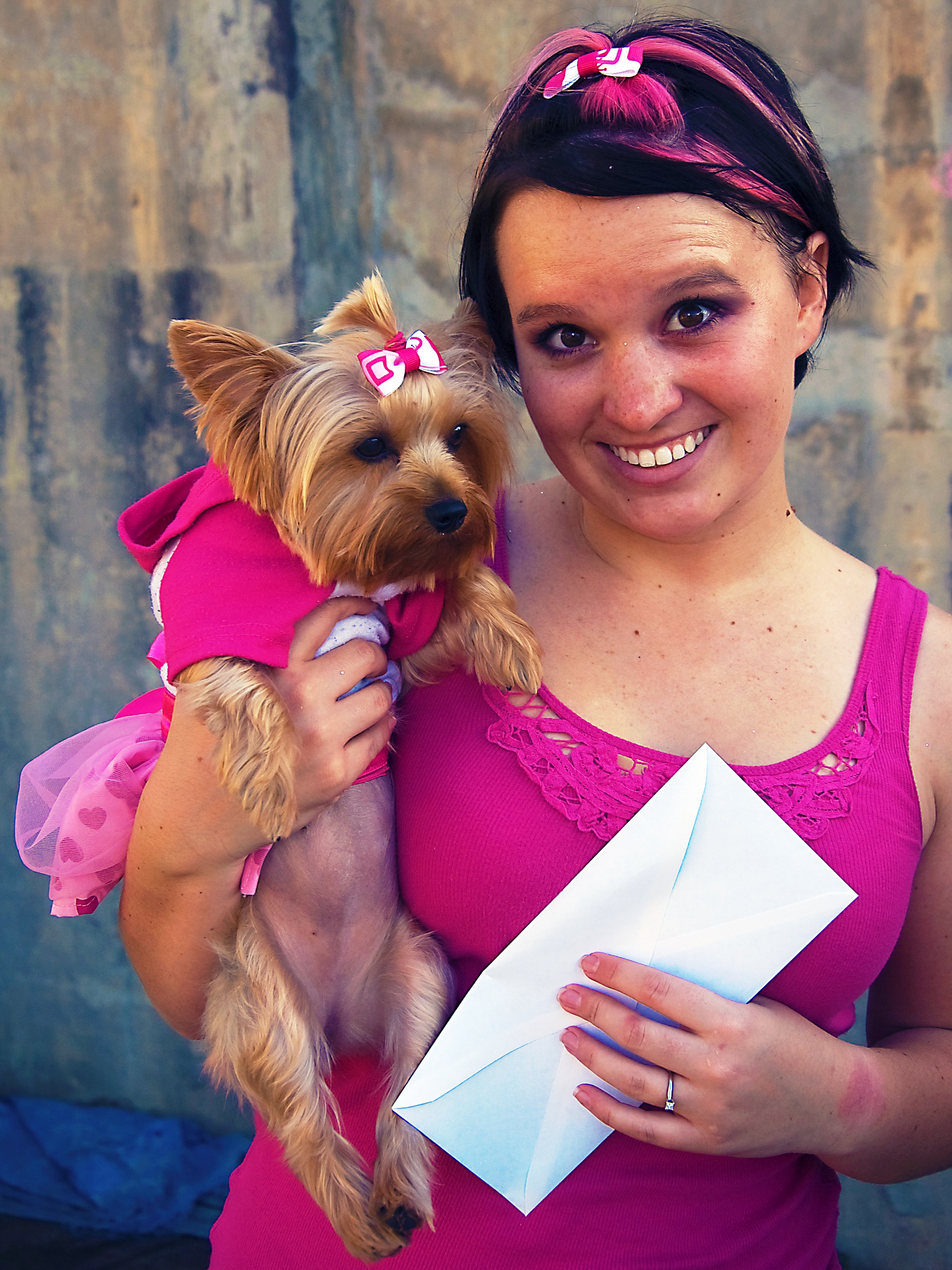 Jaci, best dressed at the “Love Your Pet” fashion show with owner Stephanie Bomprezzi.