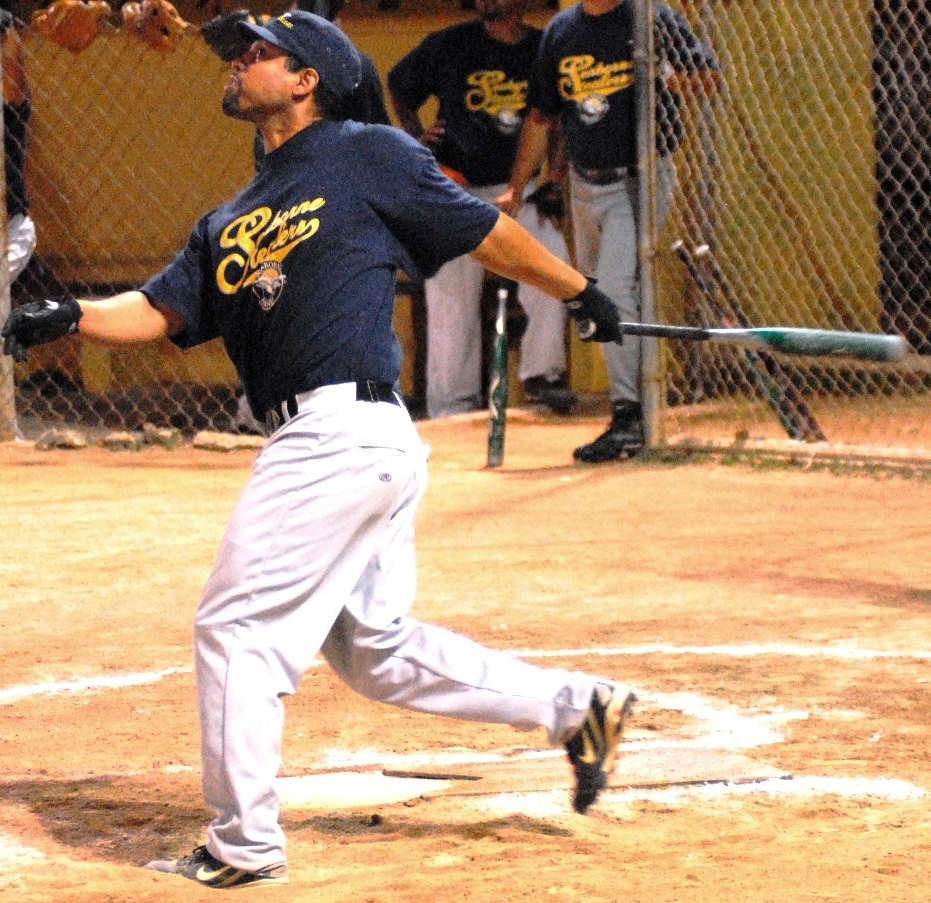 The Stealers’ Eric Flynn goes deep in the bottom of the third.