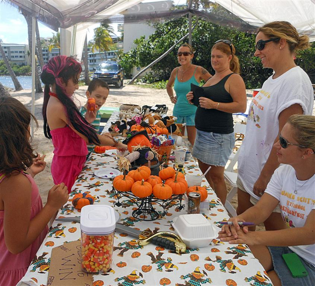 Kool Kidz offered pumpkin painting and other activities.