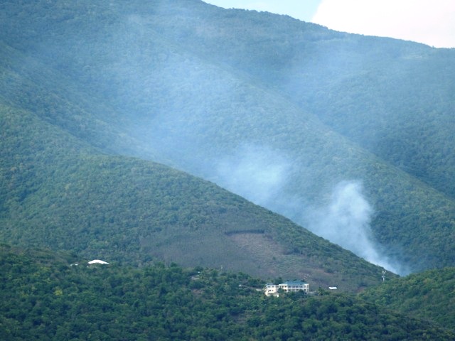 Oct. 12 photo of an apparent fire on Tortola at the Pockwood Pond dump (courtesy of Sloop Jones).