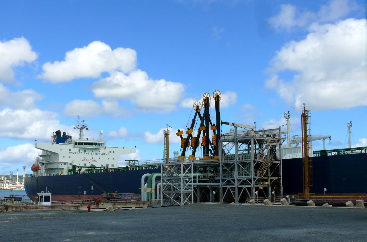 Tanker unloading crude at Hovensa.