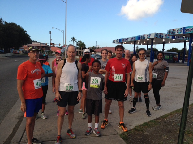 Bill McConnell (left) and other 5K racers at the Vitraco Park starting line, Jan. 15, 2017.  (photo by Therese Hodge).