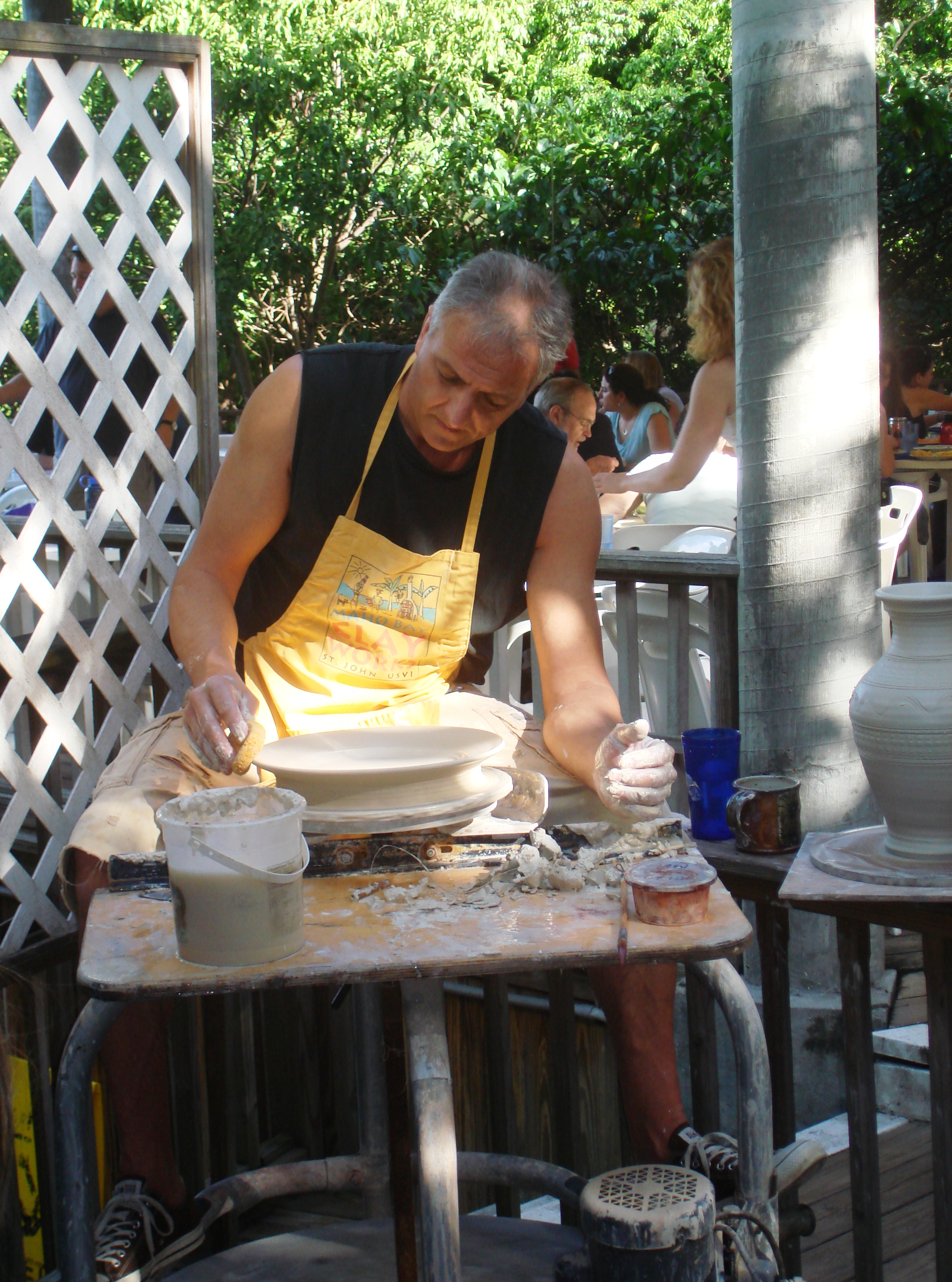 Ara Cardew, master potter