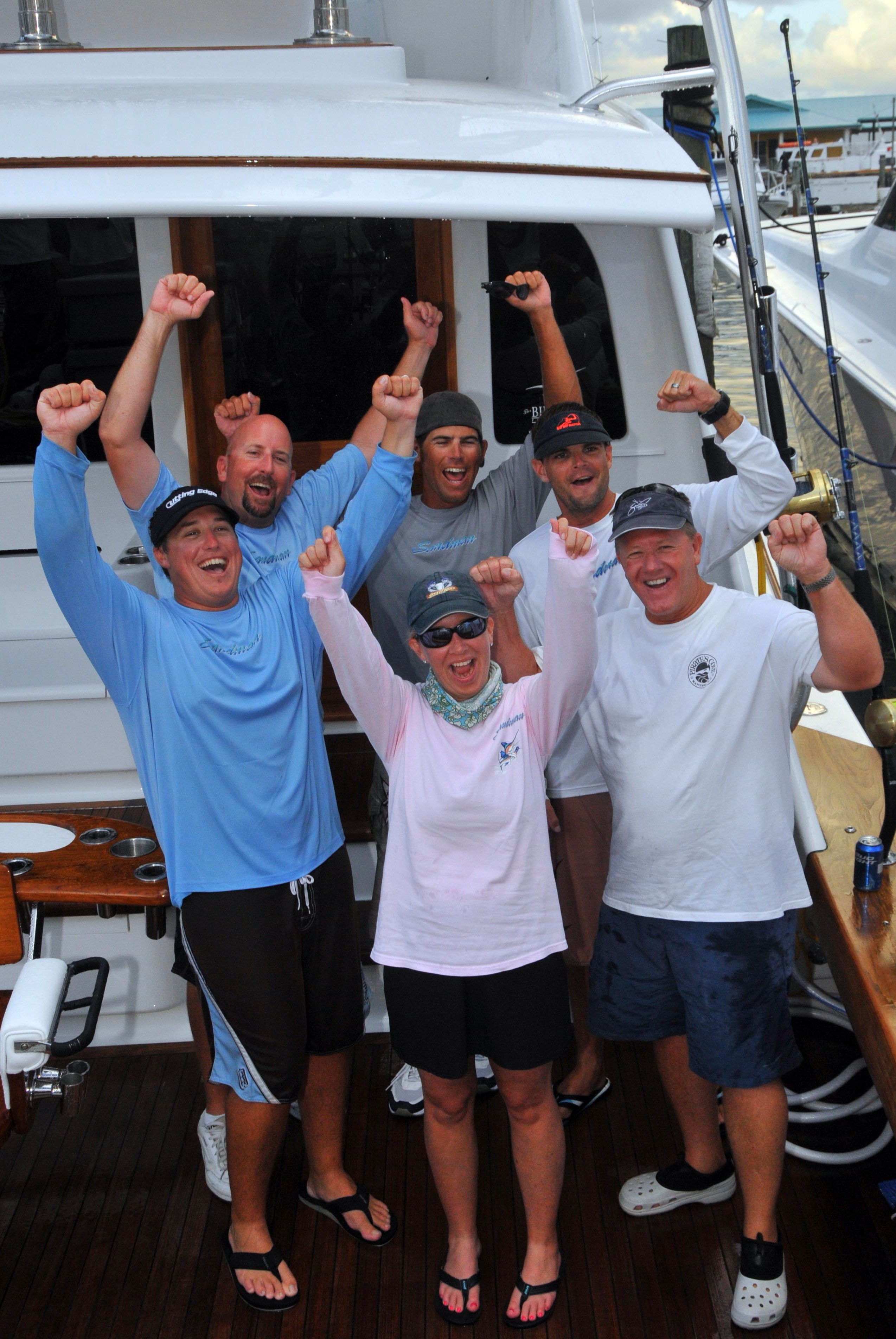 Top Boat: Sandman. Top Angler: Sandra MacMillan, center. (Credit: Dean Barnes)