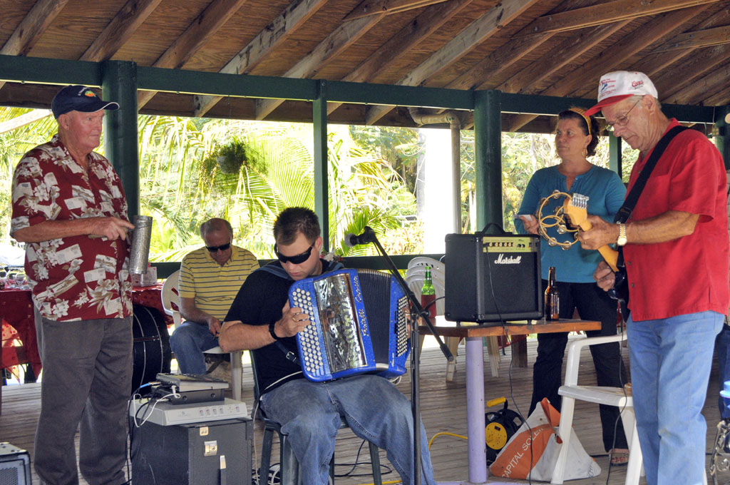 Muscians entertain at 'Show Your Love to Haiti'