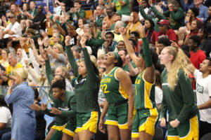The Baylor Bears erupt as they beat Indiana. (Photo by Basketball Travelers)