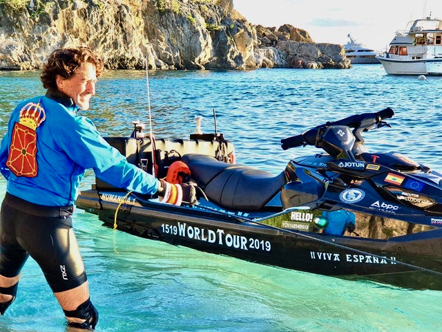 Álvaro de Marichalar Tours World by Water Scooter, Stops on STX