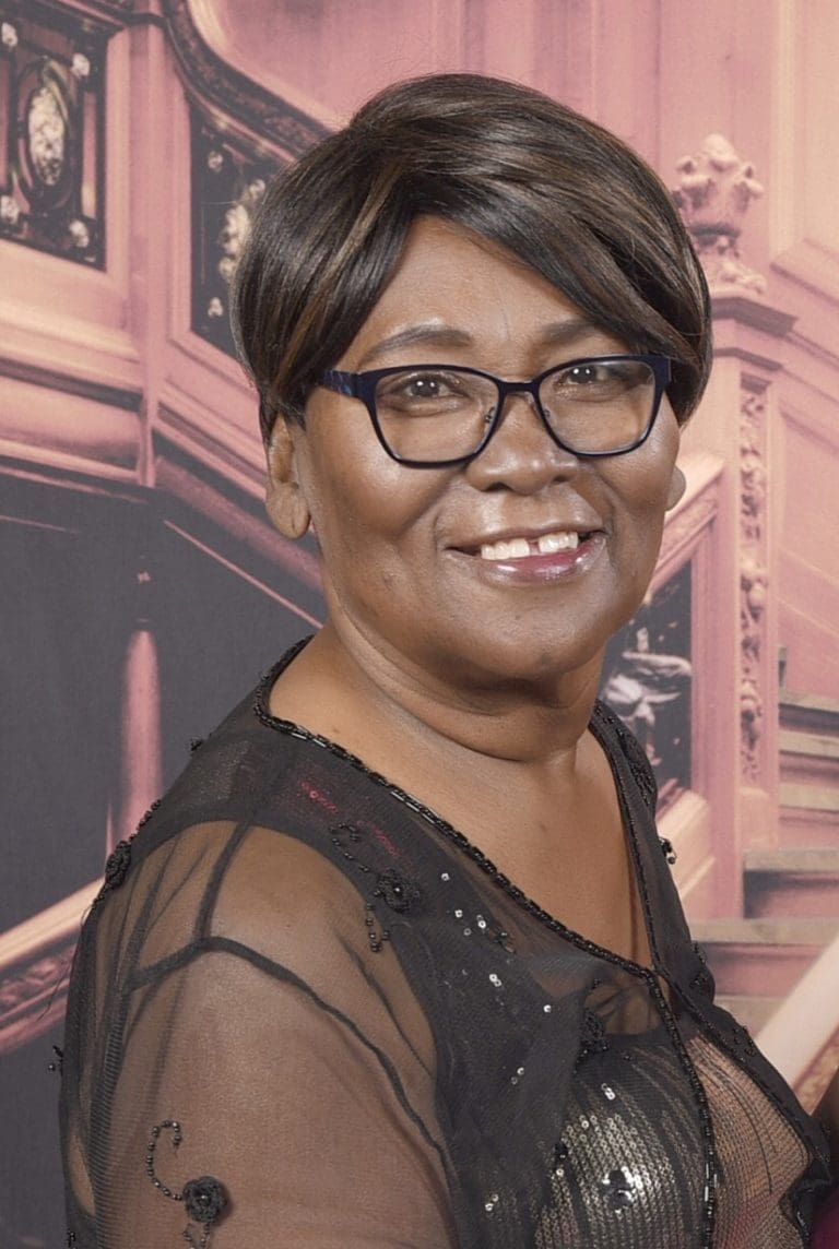 Carmen Ann Thomas Dies at 62
