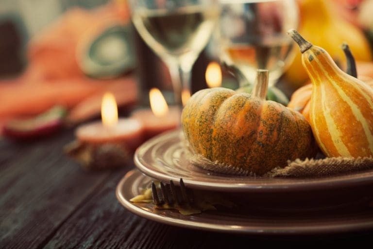 Faith-Based Volunteers Serve Thanksgiving Meals to Residents in Need