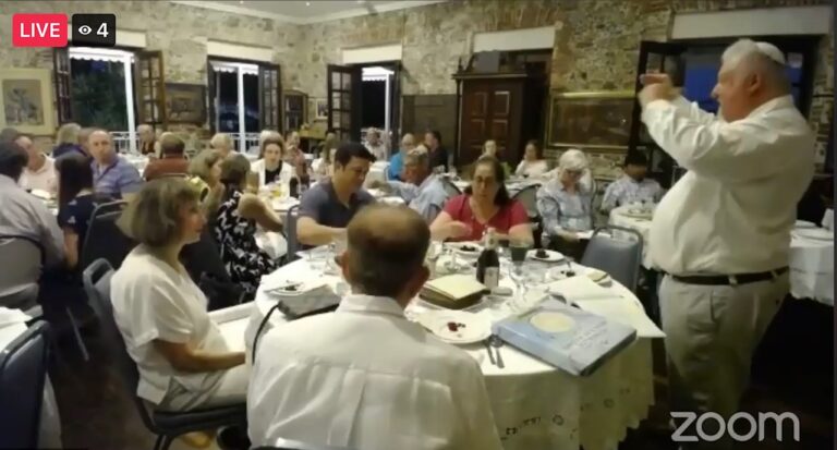 Hebrew Congregation Reflects on Ukraine Conflict During Passover Seder