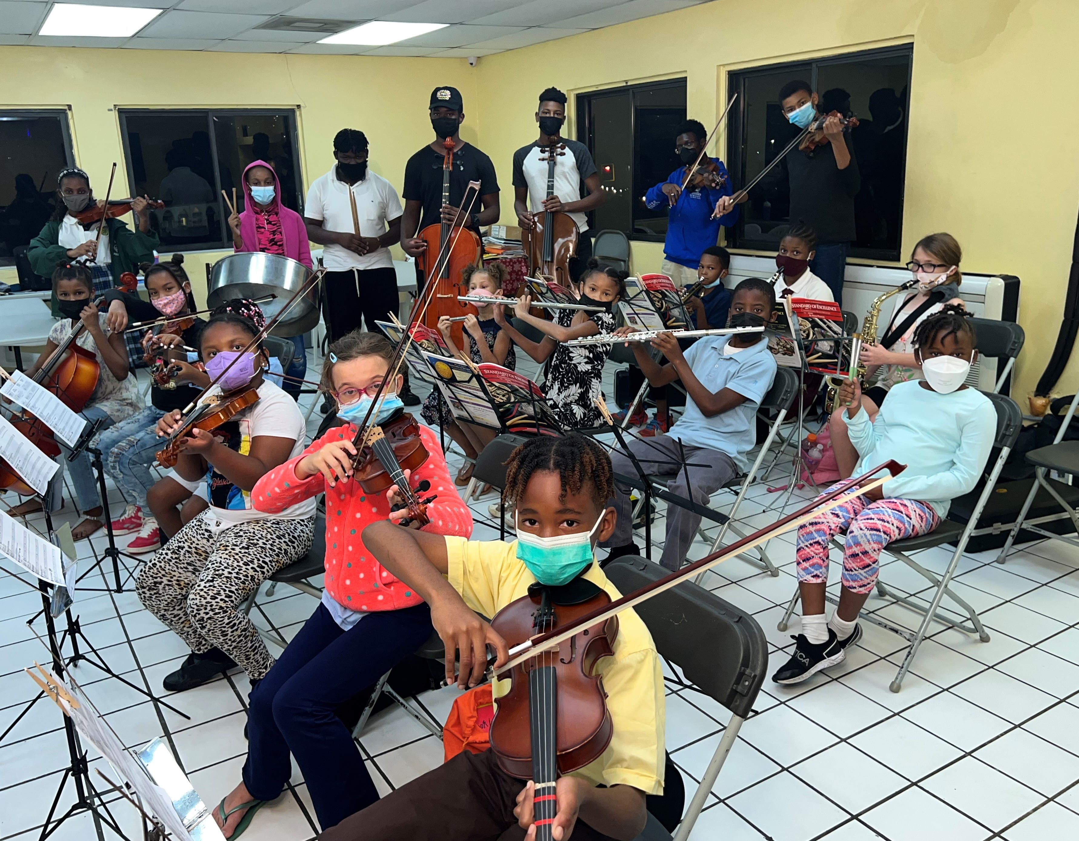 邦楽 Wienners / SCHOOL YOUTH Partners for Strings VI Youth Orchestra Transforms Children