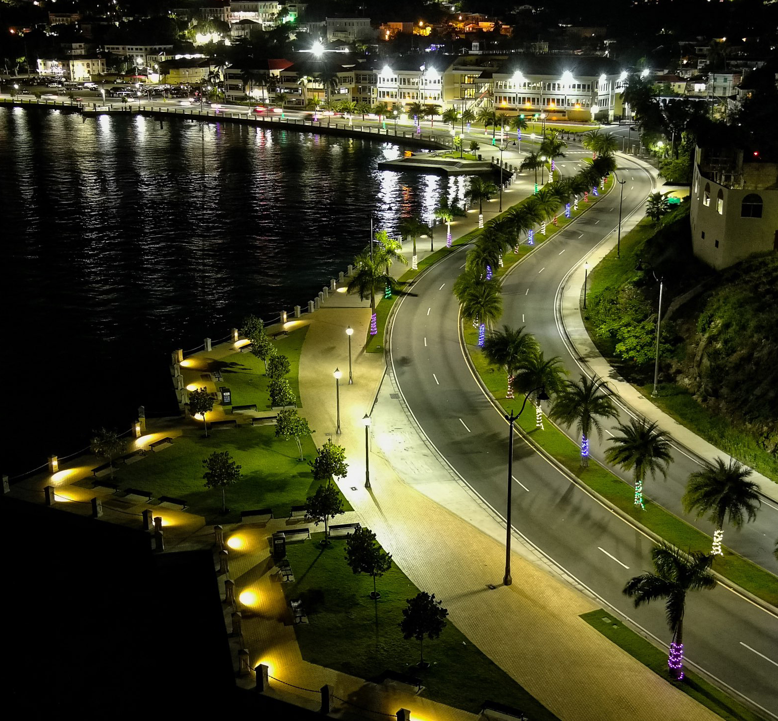 St. Thomas Waterfront Holiday Lights Dec 2022 Image From Nick Heinemann 