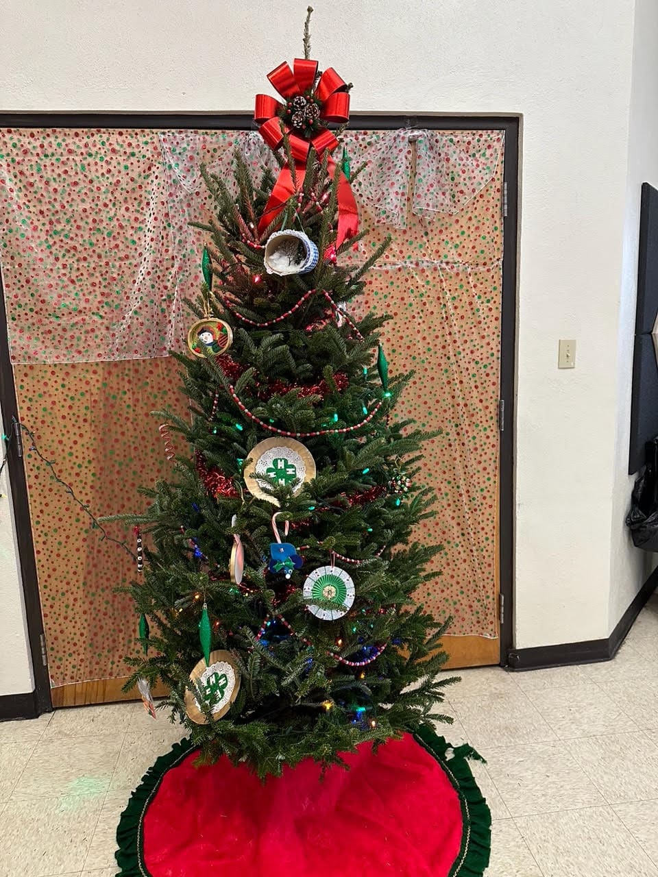 “unmask The Holiday Spirit” – 4-h Christmas Ornament Festival 