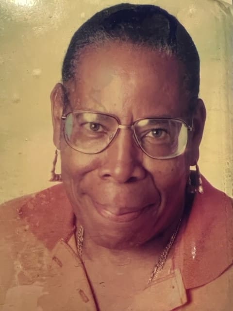 Leaita Harrigan Dies at 73