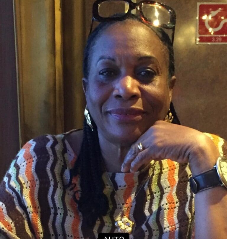 Rosalind Gordon Dies at 72