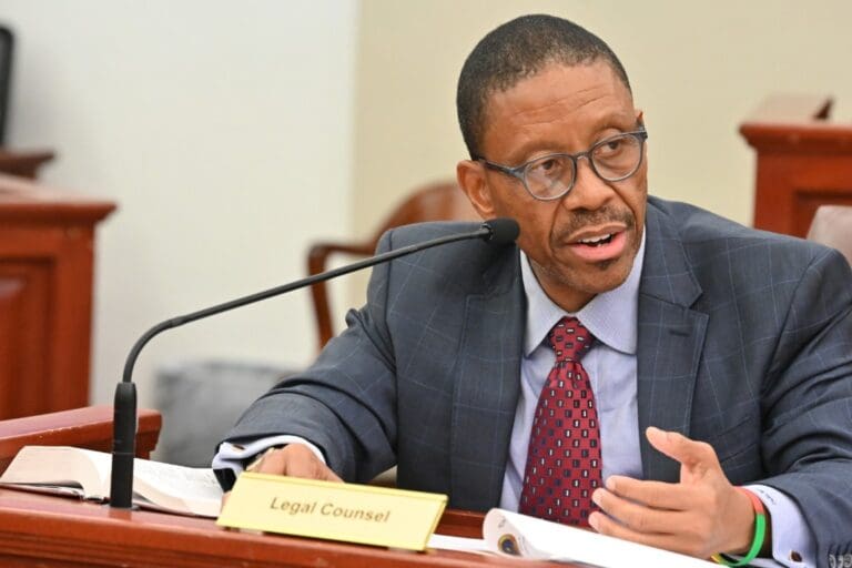 Executive Branch Skips Senate Meeting on Raises for Top Officials