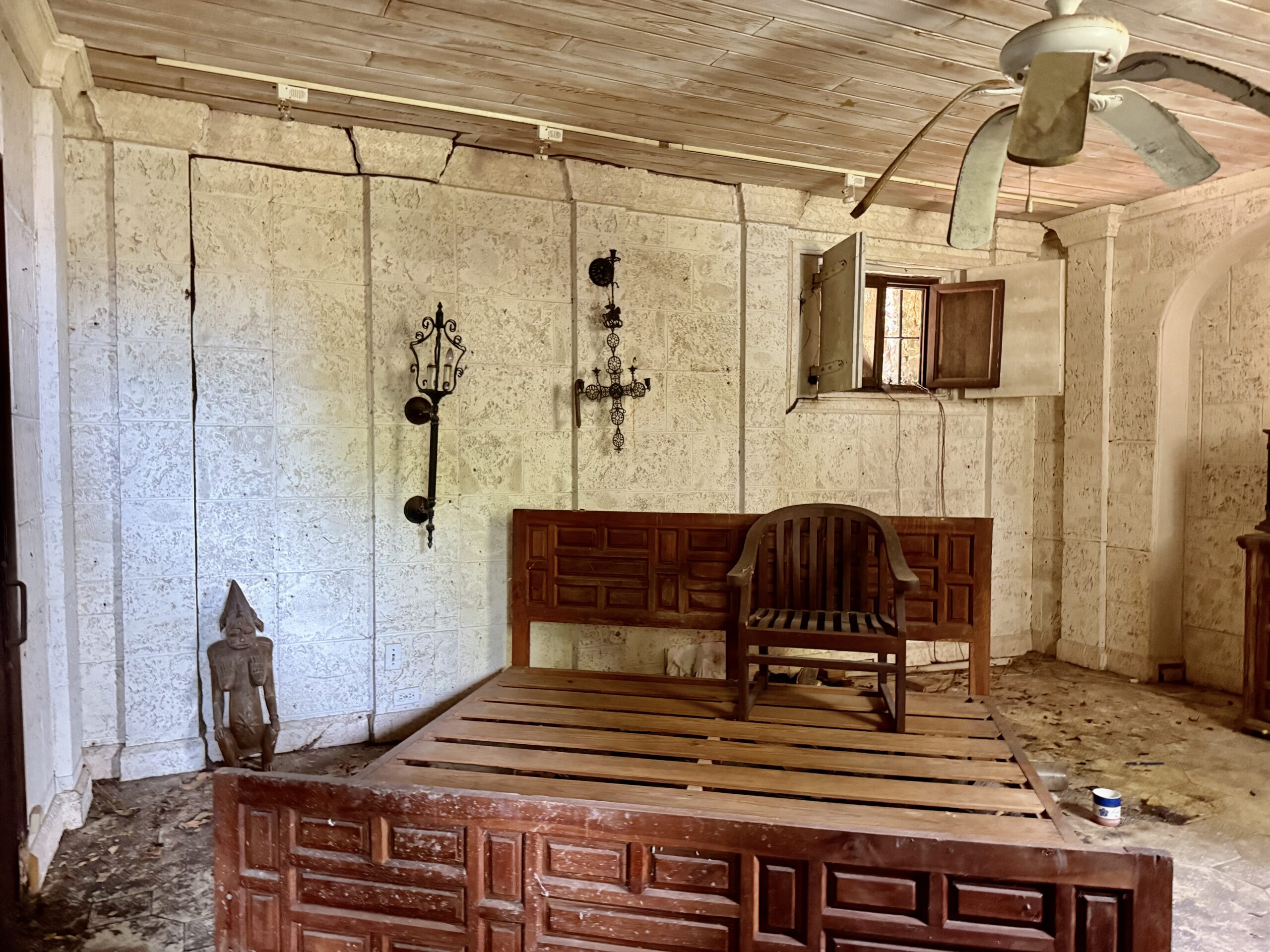 Much of the interior is in need of repair and renovation. (Photo by Seaglass Properties)